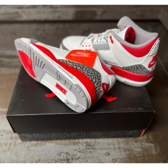 Jordan 3 Retro Fire Red (2022) Size 10.5- DN3707-160 - Picture 5 of 10